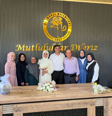 ÖZSARI & ÇELİK AİLELERİNİN MUTLU GÜNÜ